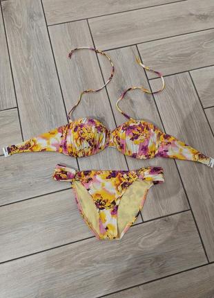 Купальник в чудовому стані на xs-s