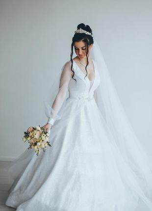 Весільна сукня