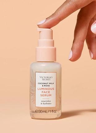 Зволожуюча сироватка  для сяйва обличчя victoria's secret coconut milk &amp; rose luminous face serum
