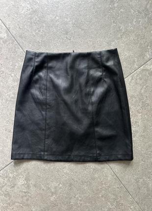 Шкіряна спідниця