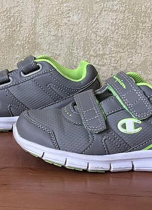 Кроссовки champion размер 29
