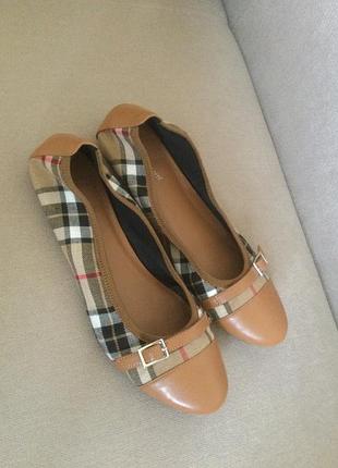 Стильні шкіряні балетки в стилі burberry відомого бренду  roberto santi, італія.