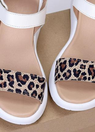 Босоніжки🌹🌹