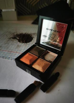 Тени для век givenchy le prisme yeux quatuor
перламутровые с пудровой текстурой четверка