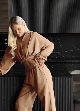 Трендовий костюм