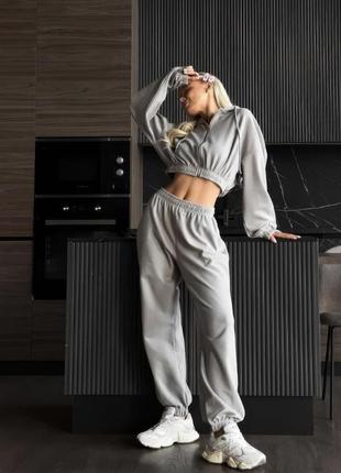 Трендовий костюм