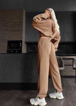 Трендовий костюм