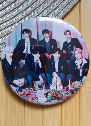 Значок енхайпен enhypen 7,5 см