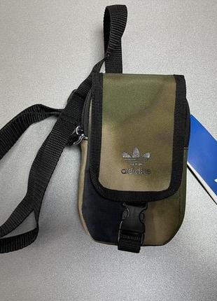 Сумочка adidas 20x20x20