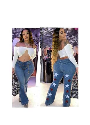 Актуальные джинсы клеш, с принтом звезд, стрейчевые, стильные, модные, трендовые