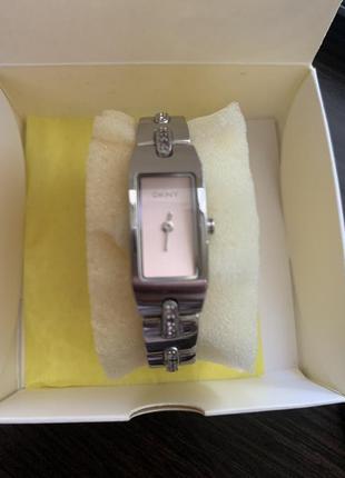 Жіночі наручні годинники оригінал dkny ny3431 solid stainless steel