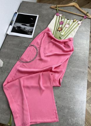 Платье с корсетом