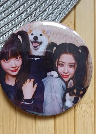 Значок ле серафім ле серафим le sserafim 7,5 см