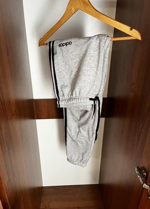 Спортивные штаны