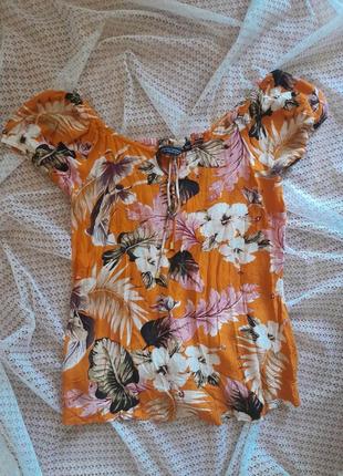 Легкая летняя блуза в цветы с открытыми плечами dorothy perkins