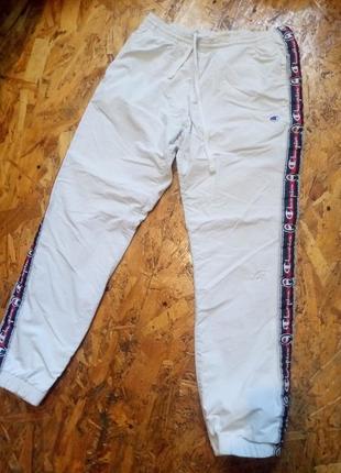 Нейлоновые брюки с лампасами champion