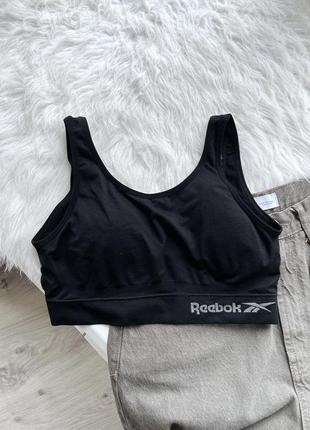 Идеальный черный спортивный топ reebok
