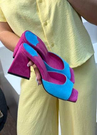 Замшевые сабо шлепанцы на каблуке голубые с малиновым фуксия цвет на выбор4 фото