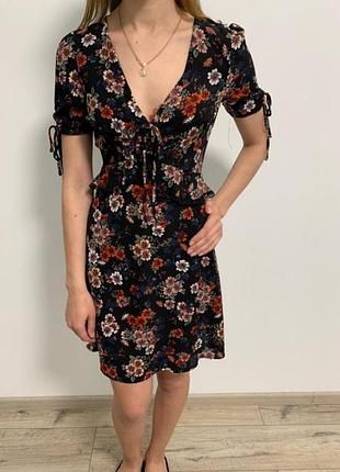 Сукня в квіти new look