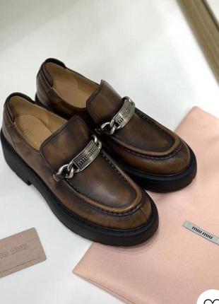 Брендові лофери miu miu