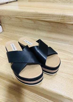 Кожаные шлепанцы steve madden