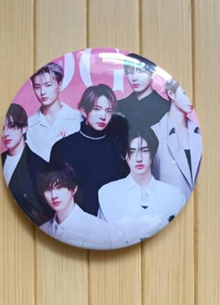 Значок енхайпен enhypen 5,6 см (15074)