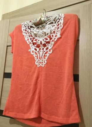 Футболка reserved з гарною мереживною спиною 36-38