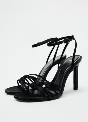 Босоножки черные женские zara new