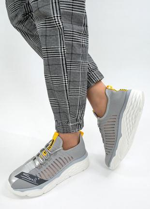 Жіночі кросівки 12091 сірі текстиль2 фото