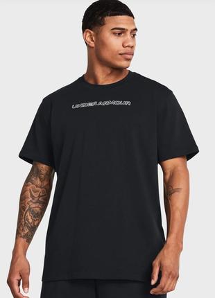 Under armour чоловіча чорна футболка ua hw logo overlay emb ss