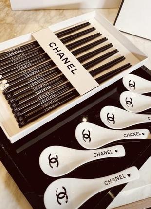 Набор vip gift ложка 1 штука и палочки для суши 2 штуки