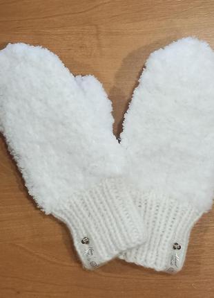 Хутряні пухнасті рукавиці тедді, рукавиці, ручна робота, м'які, дуже теплі. з хутряної пряжі. білий колір.