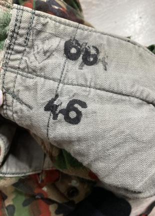 Винтажный хипстерский комбинезон комбез с накладными карманами в камуфляжный принт6 фото