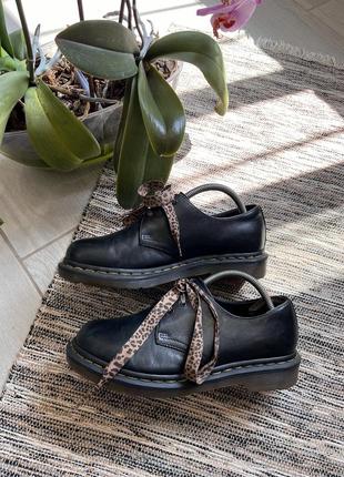 Чорні чоботи dr martins шкіряні dr martins