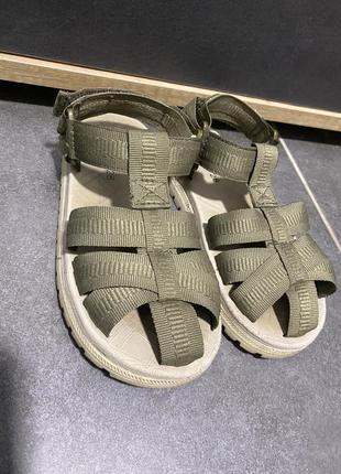 Босоножки 28 р zara