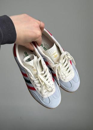 Adidas gazelle blue and red 2025