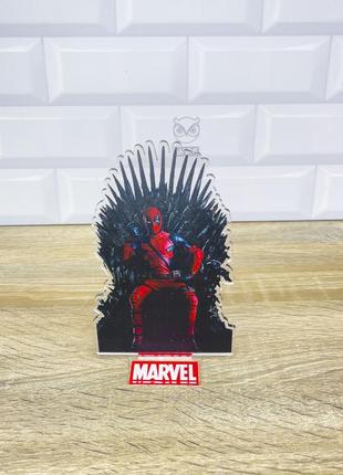 Акриловая коллекционная фигурка marvel дэдпул deadpool железный трон 17 cм