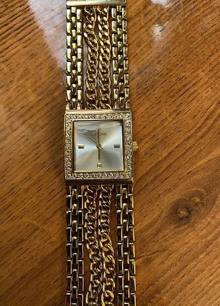 Часы guess