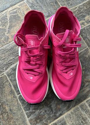 Женские кроссовки karrimor