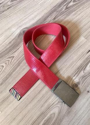 Яркий ремень