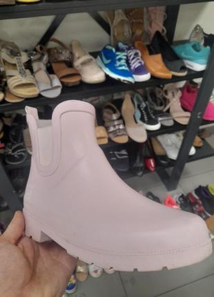 Резиновые сапоги