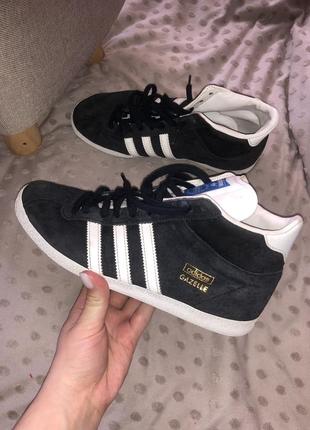 Gazelle adidas натуральное кожаное кедвы высокие высокие кеды оригинал натуральные...