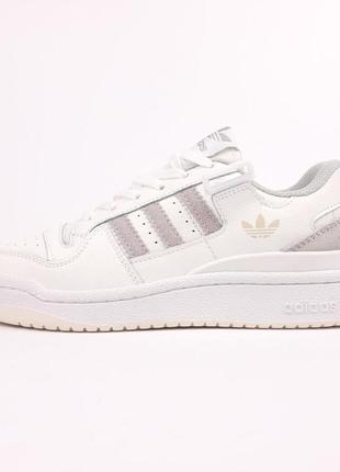 Кросівки жіночі adidas forum low білі шкіряні стильні молодіжні