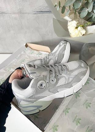 Жіночі сірі кросівки adidas what astir grey