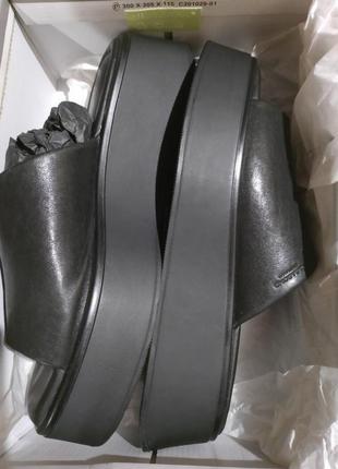 Кожаные шлёпанцы на платформе vagabond courtney