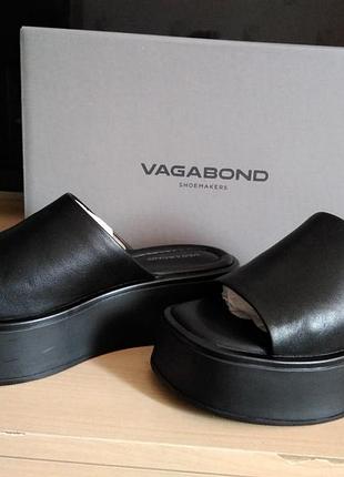 Кожаные шлёпанцы на платформе vagabond courtney