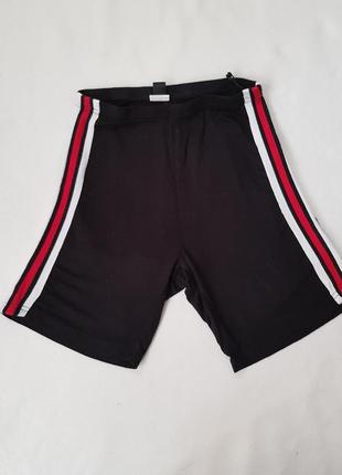 Еластичні шортики з натуральної тканини