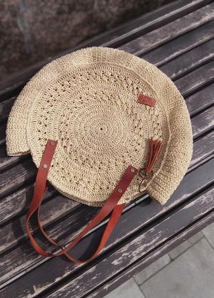 Кругла сумка з рафії, ручна робота