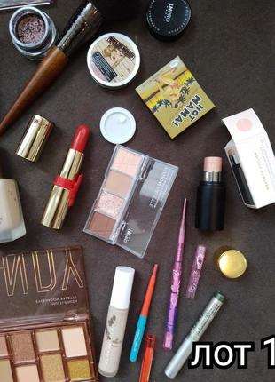 Самая распространенная косметика лотами