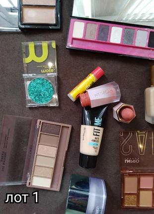 Самая распространенная косметика лотами